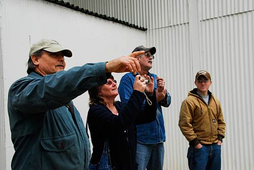 TN Family Visits Rescued Eagle at AEF